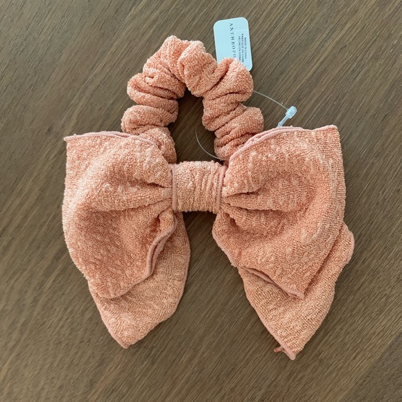 Anthropologie Accessories - Anthropologie Pink Bow Tie Hair Tie